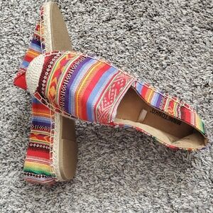 Minnetonka Women's Multicolor Striped Slip-On Espadrille